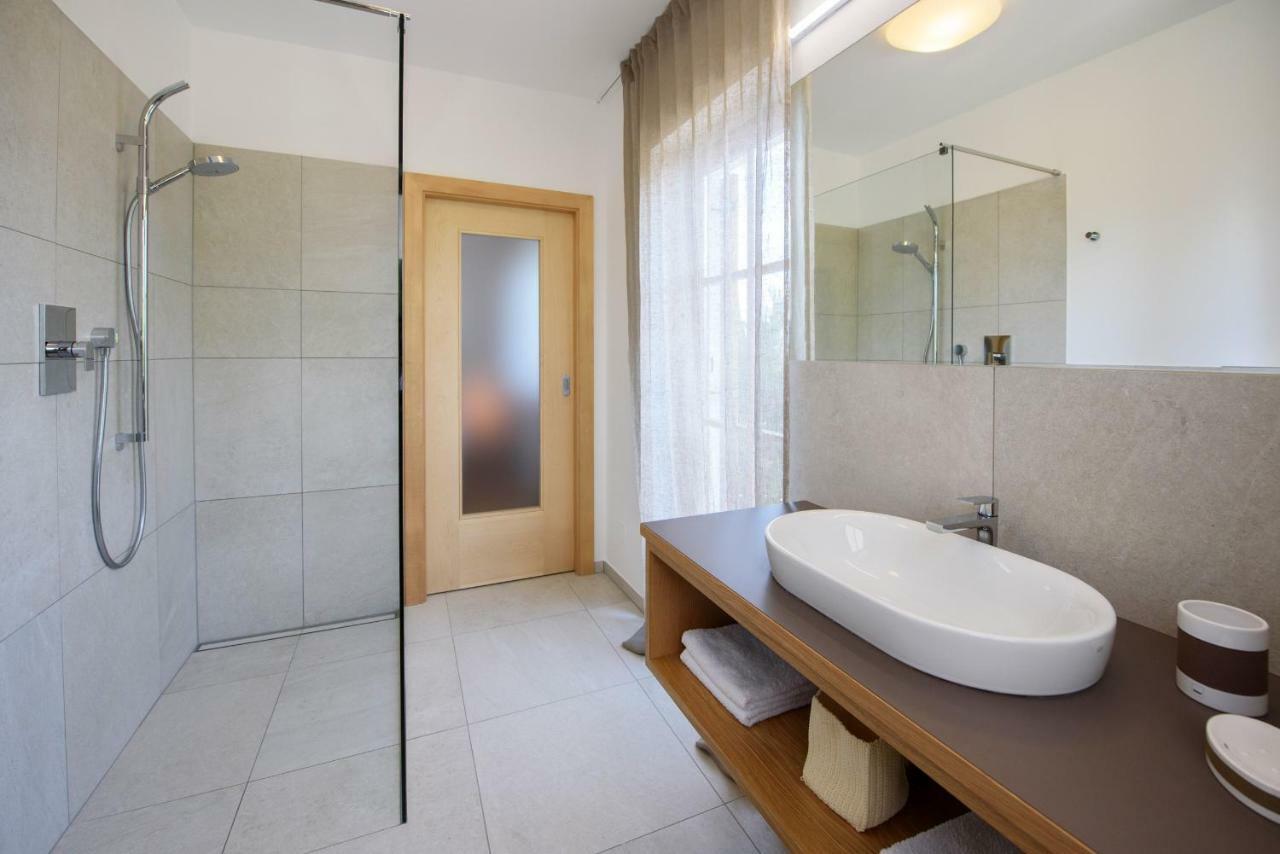 La Vinea Apartment Caldaro Exterior photo